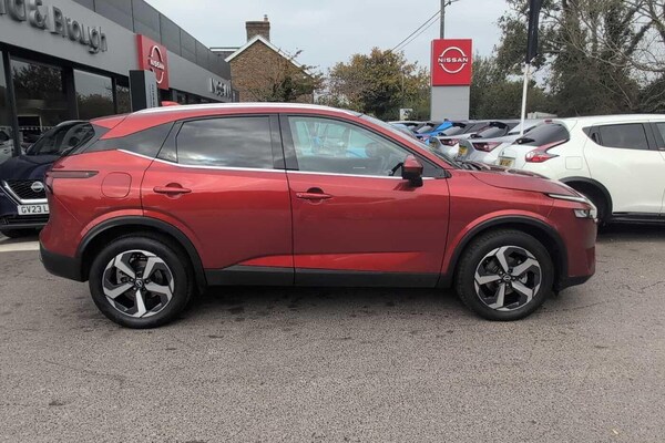 Used Nissan Qashqai 2022 for sale - 76214594: Photo 2