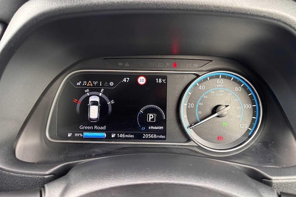 Used Nissan Leaf 2022 for sale - 75532530: Photo 35