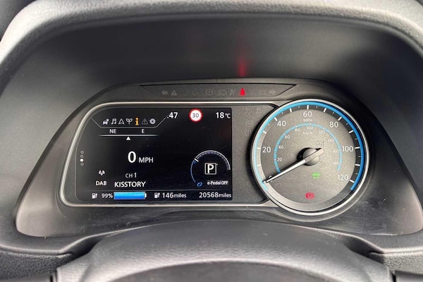Used Nissan Leaf 2022 for sale - 75532530: Photo 36
