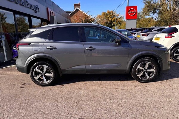 Used Nissan Qashqai 2021 for sale - 76214166: Photo 2