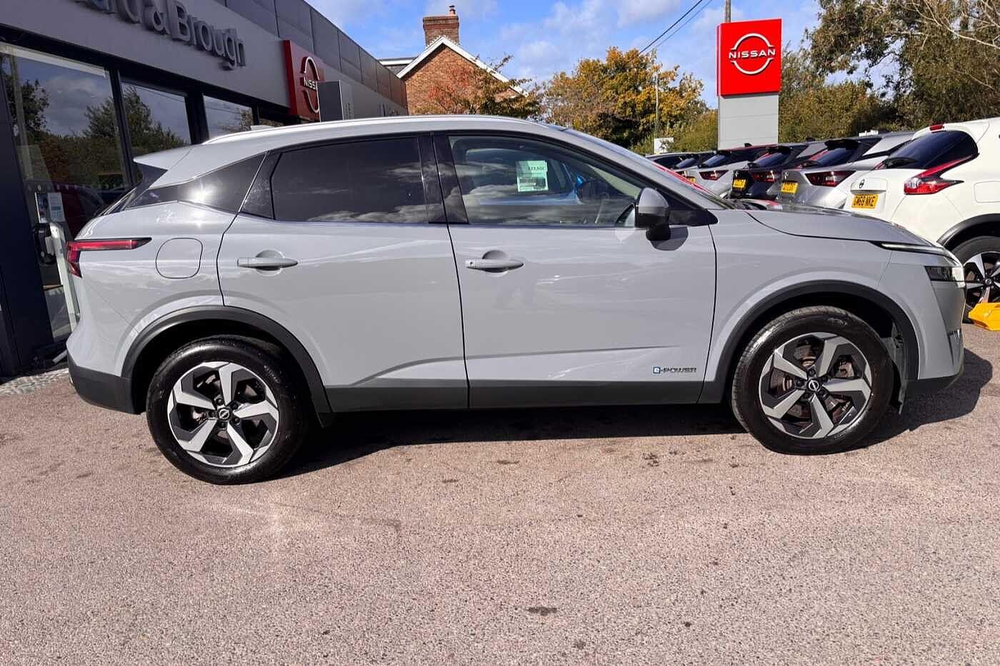 Used Nissan Qashqai 2023 for sale - 76042283: Photo 2