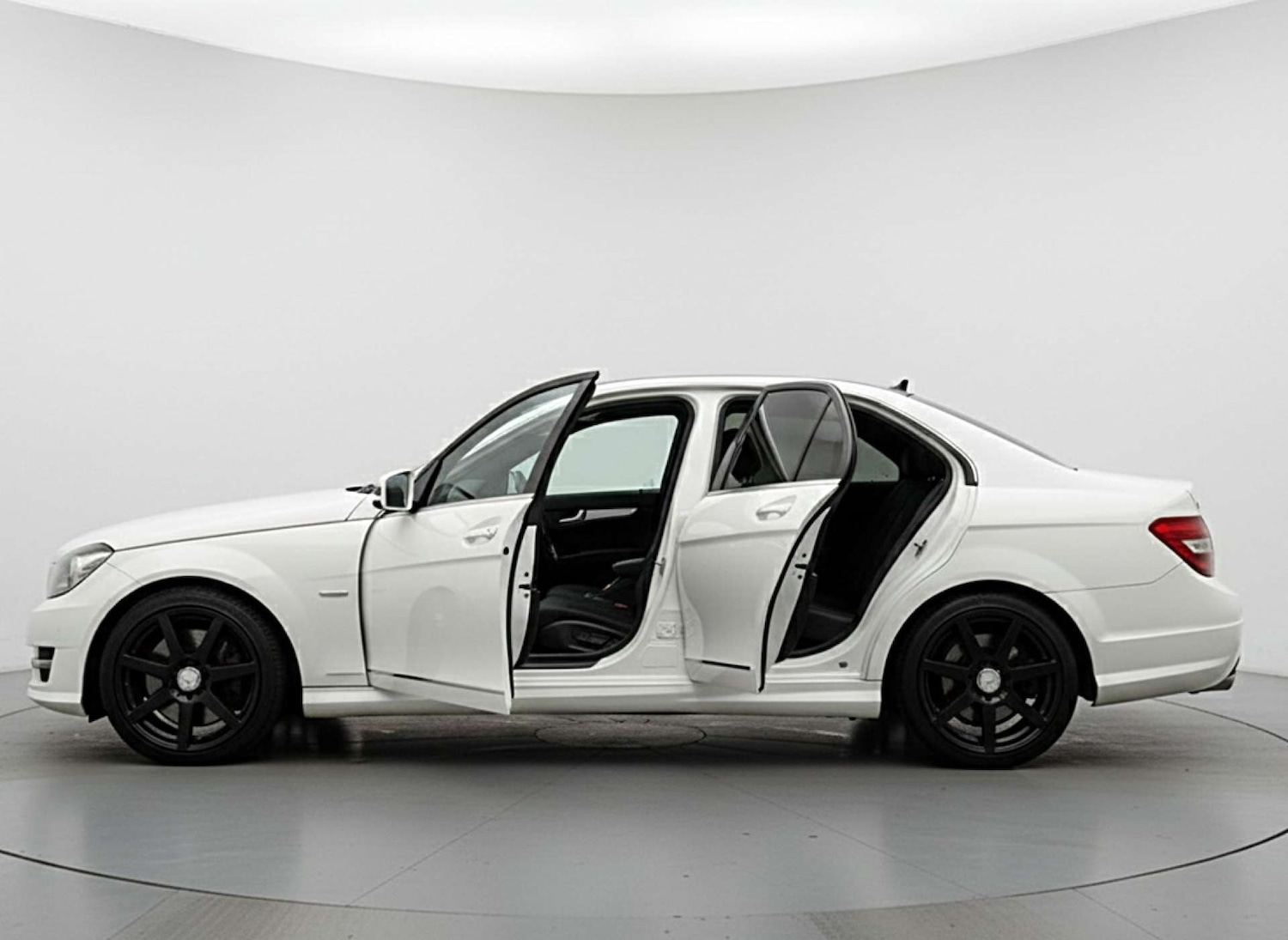 Used Mercedes-Benz C Class 2012 for sale - 76854629: Photo 12