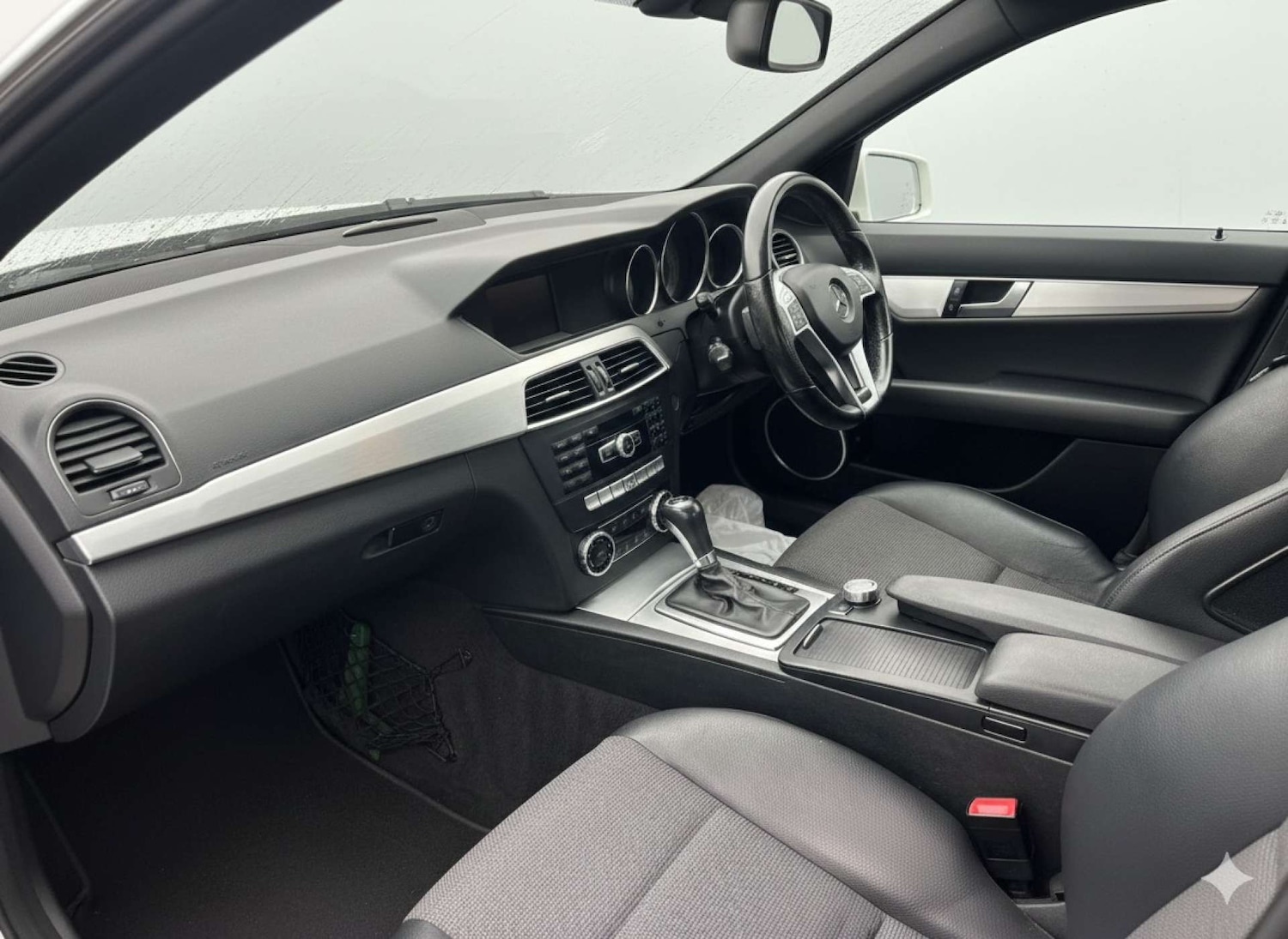 Used Mercedes-Benz C Class 2012 for sale - 76854629: Photo 19