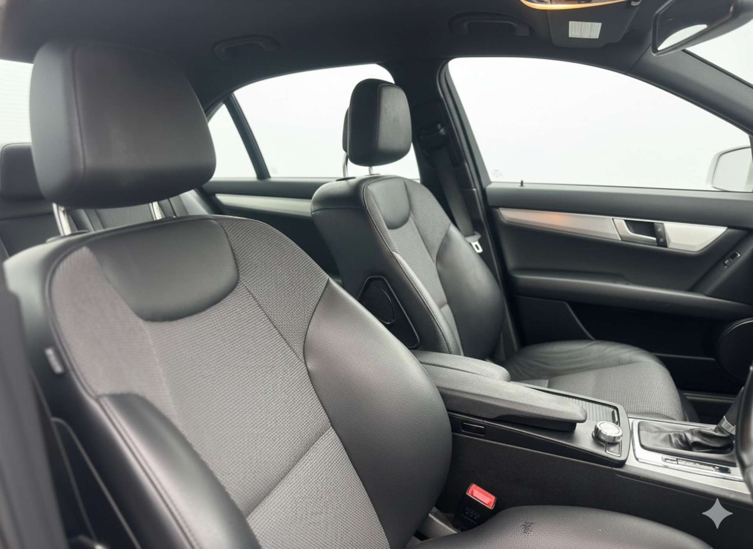 Used Mercedes-Benz C Class 2012 for sale - 76854629: Photo 21