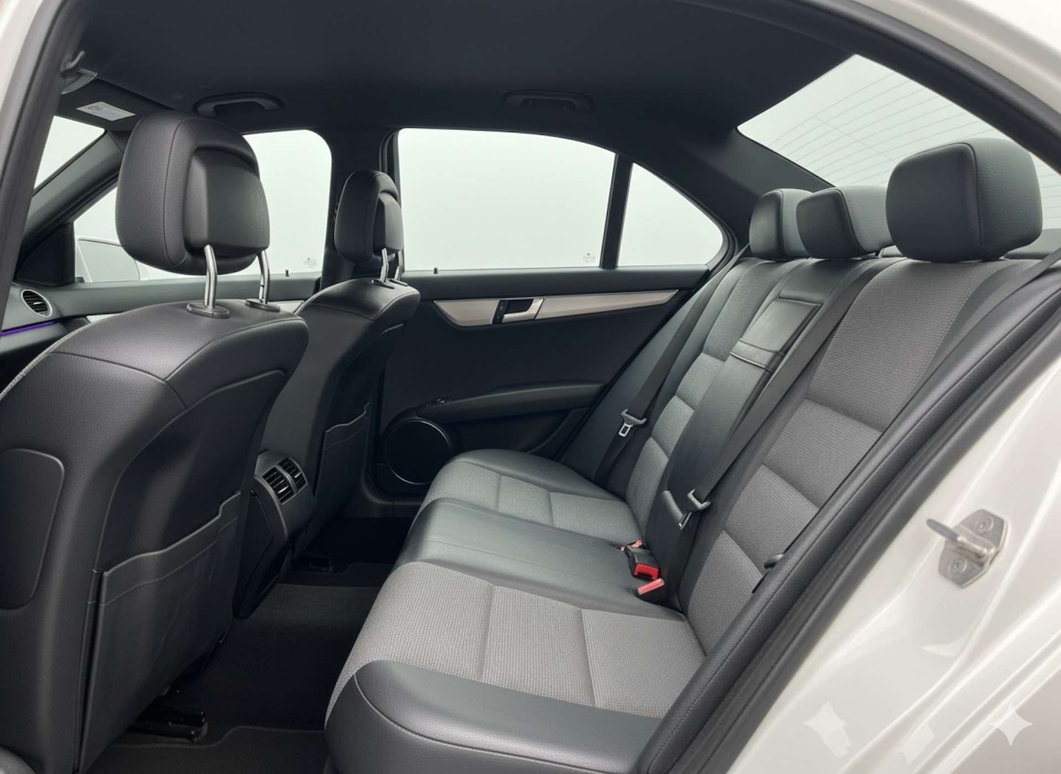 Used Mercedes-Benz C Class 2012 for sale - 76854629: Photo 22