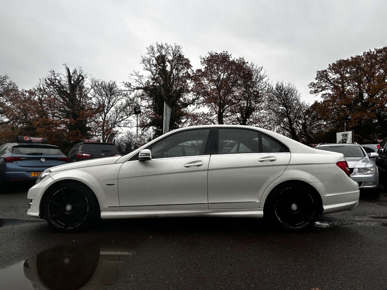 Used Mercedes-Benz C Class 2012 for sale - 76854629: Photo 6