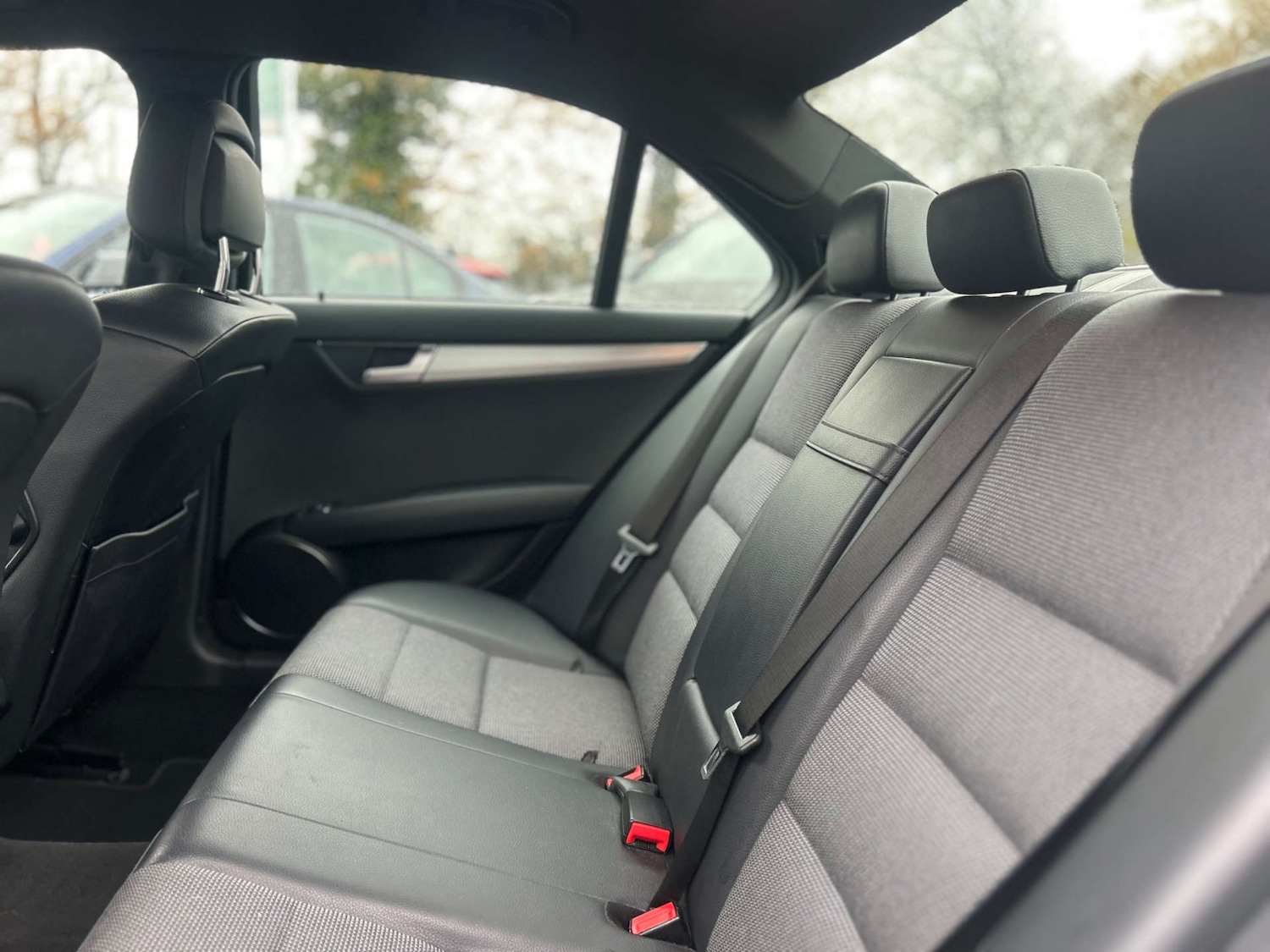 Used Mercedes-Benz C Class 2012 for sale - 76854629: Photo 9