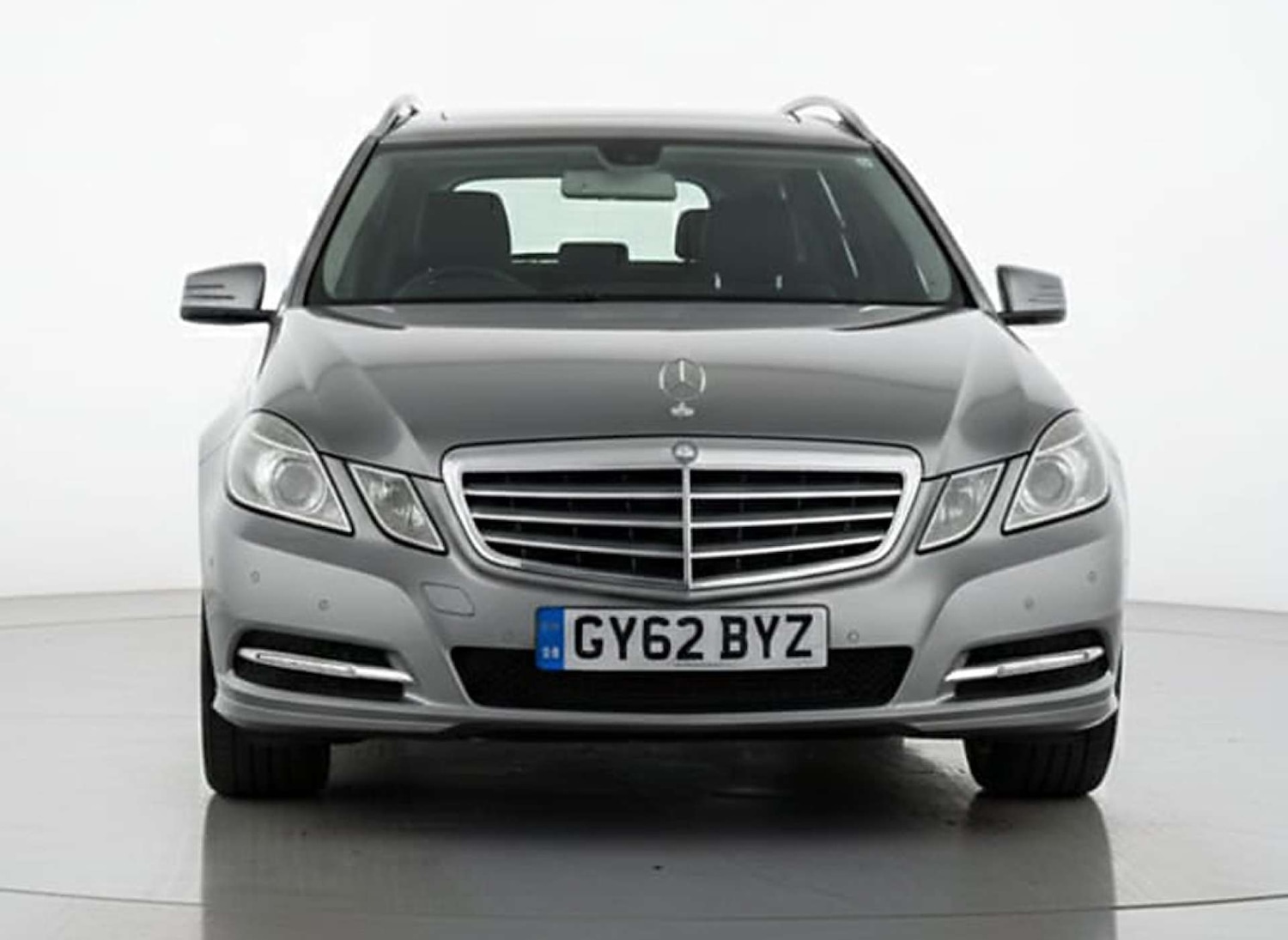 Used Mercedes-Benz E Class 2012 for sale - 77094962: Photo 2