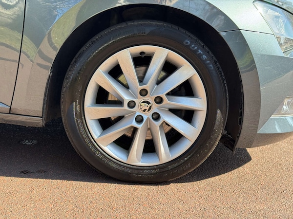 Used Skoda Superb 2019 for sale - 73970838: Photo 39