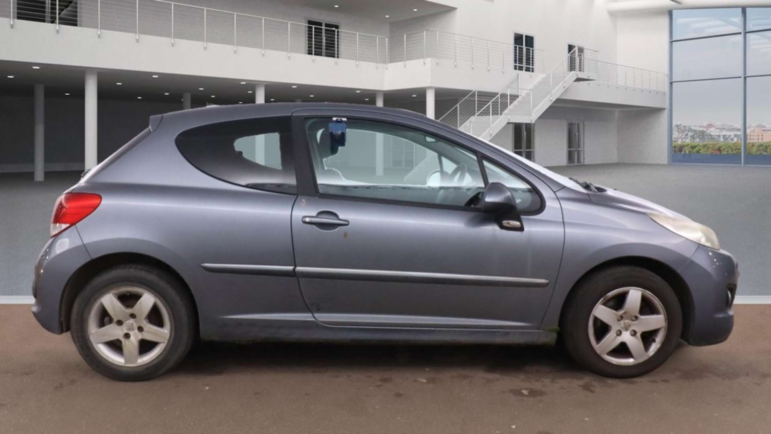 Used Peugeot 207 2010 for sale - 76703580: Photo 5