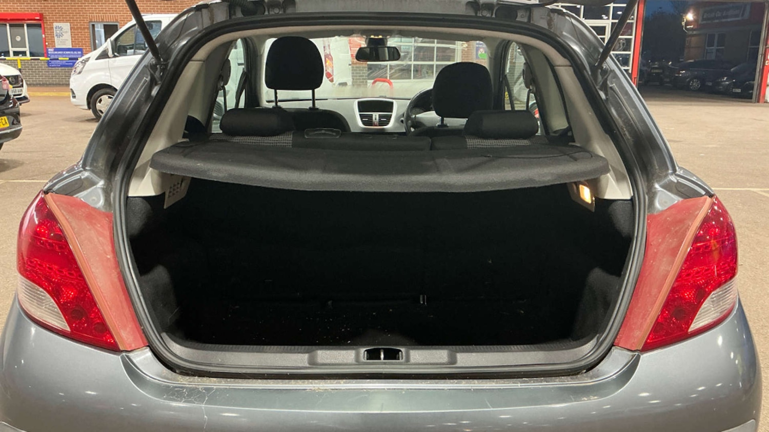 Used Peugeot 207 2010 for sale - 76703580: Photo 9