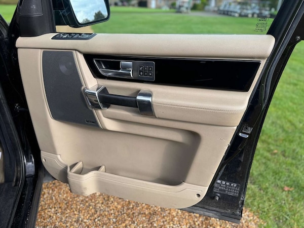 Used Land Rover Discovery 2010 for sale - 73841039: Photo 49