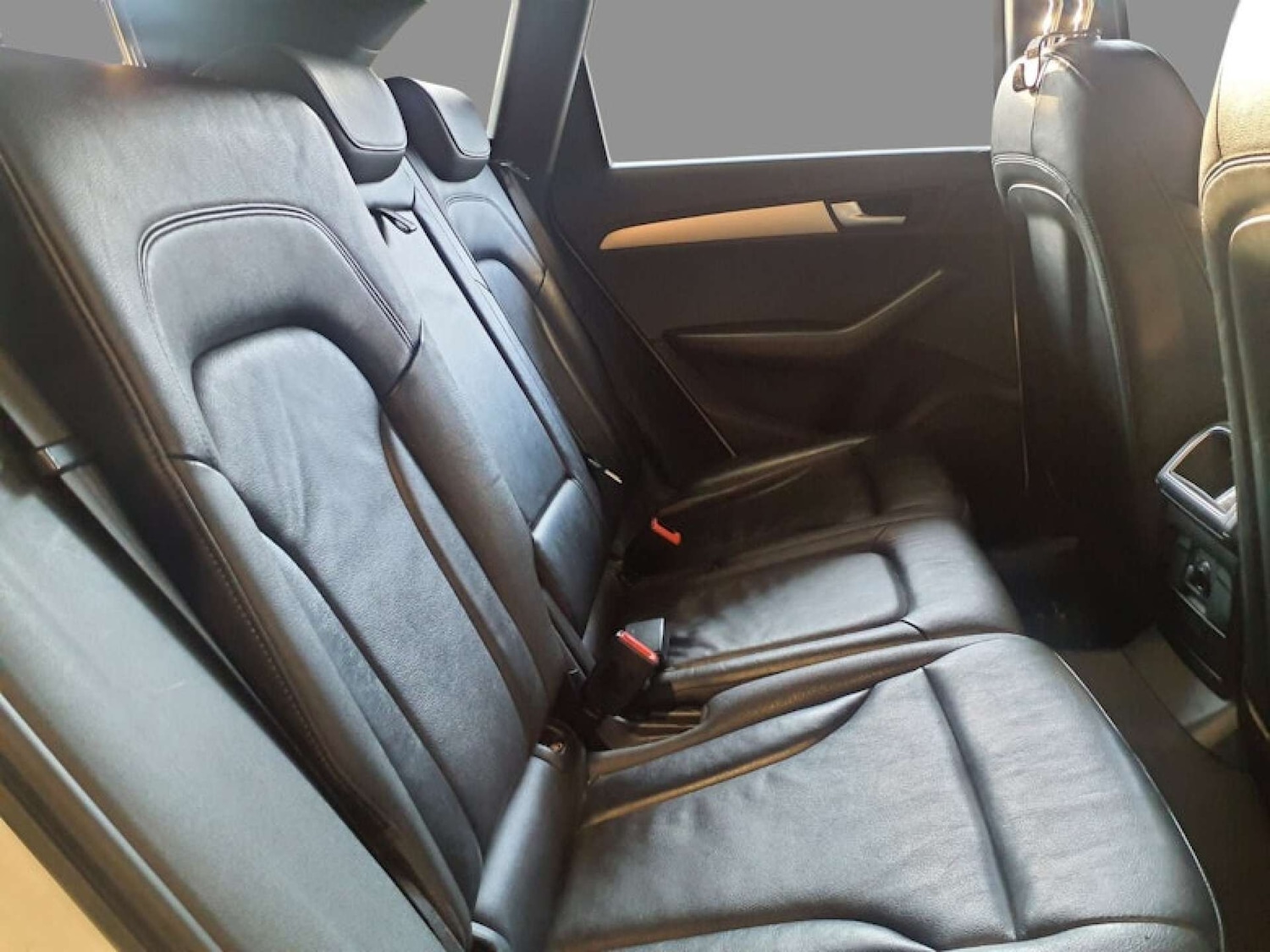 Used Audi Q5 2011 for sale - 77880407: Photo 6