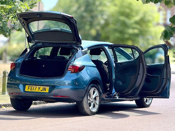 Used Vauxhall Astra 2017 for sale - 74749240: Photo 20