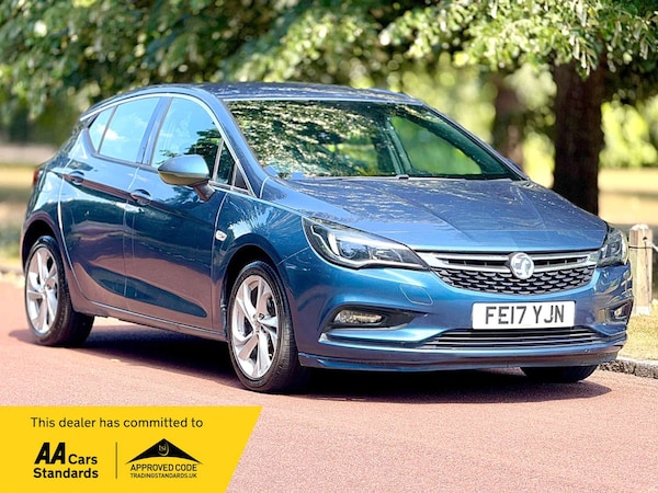 Used Vauxhall Astra 2017 for sale - 74749240: Photo 2