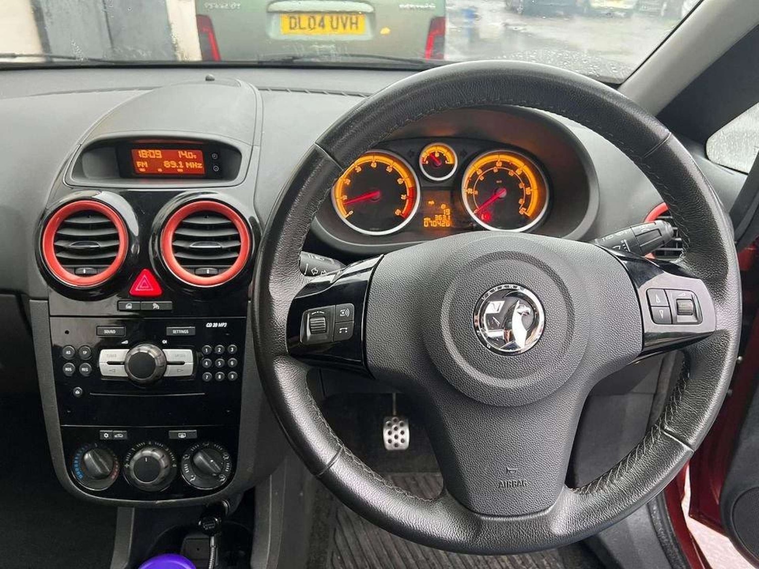 Used Vauxhall Corsa 2013 for sale - 76600589: Photo 3