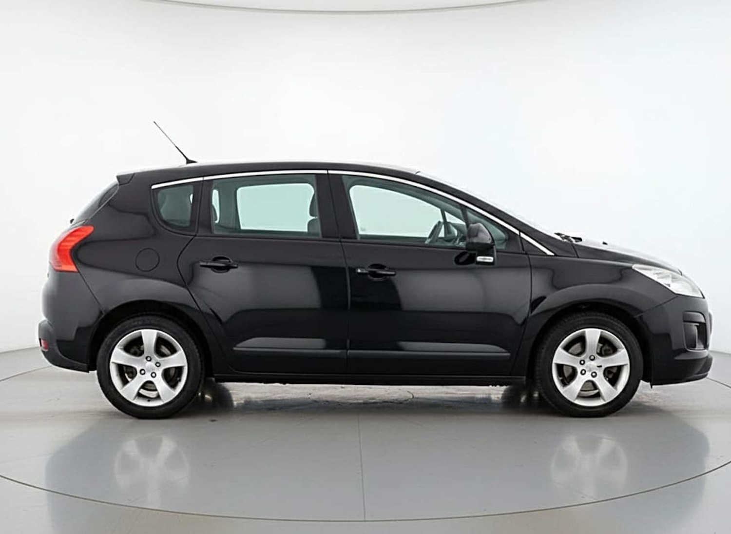 Used Peugeot 3008 2010 for sale - 77262800: Photo 8