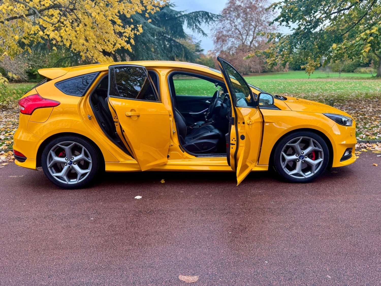 Used Ford Focus 2015 for sale - 76481411: Photo 5