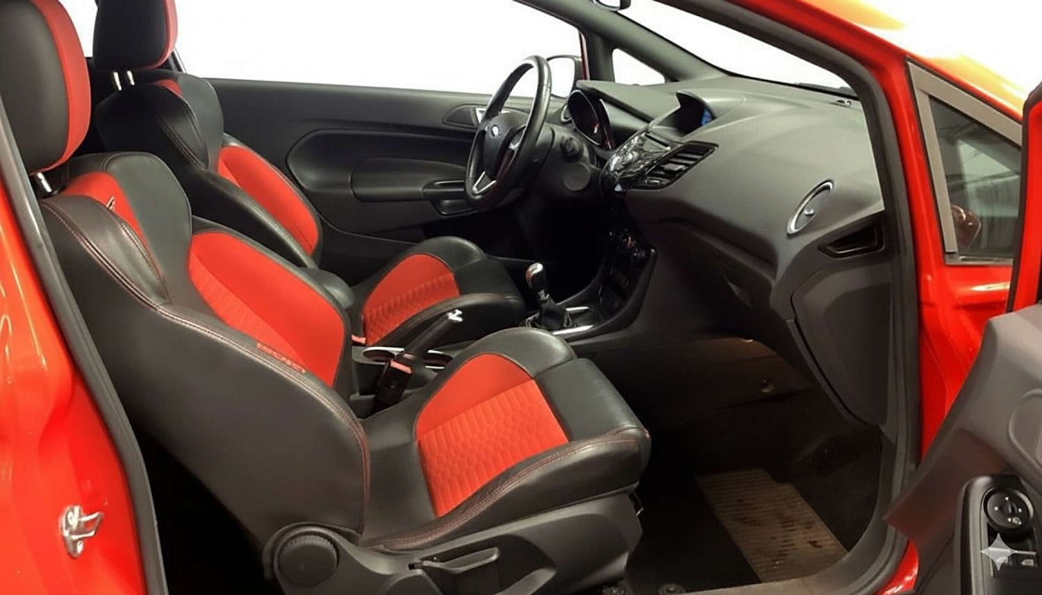 Used Ford Fiesta 2016 for sale - 76737869: Photo 14