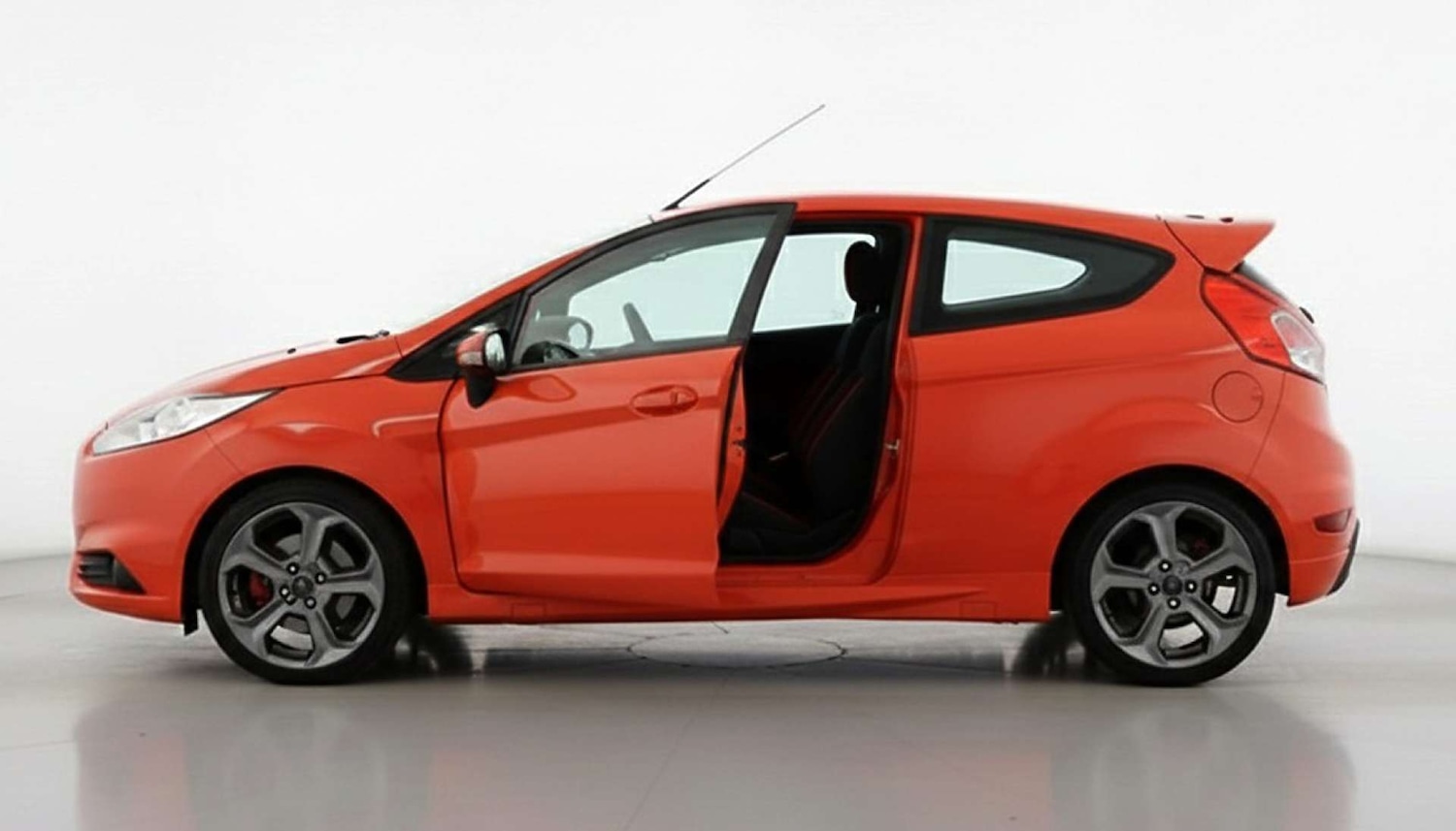 Used Ford Fiesta 2016 for sale - 76737869: Photo 3