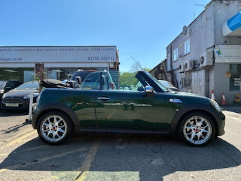 Used MINI Convertible 2010 for sale - 78367078: Photo