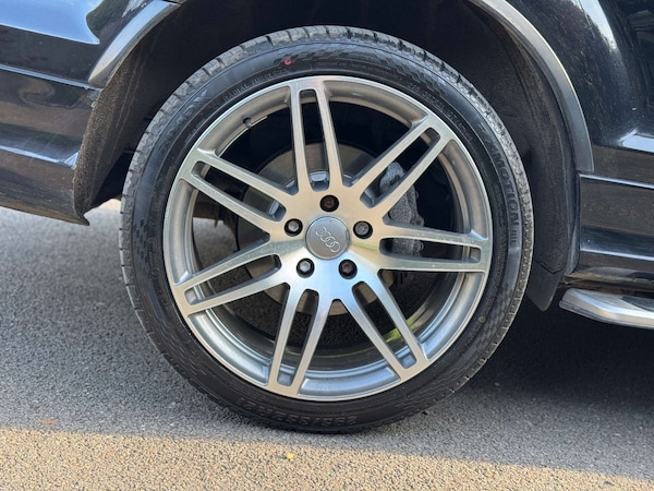 Used Audi Q7 2014 for sale - 76278263: Photo 67