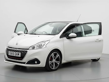 Used Peugeot 208 2015 for sale - 78389837: Photo