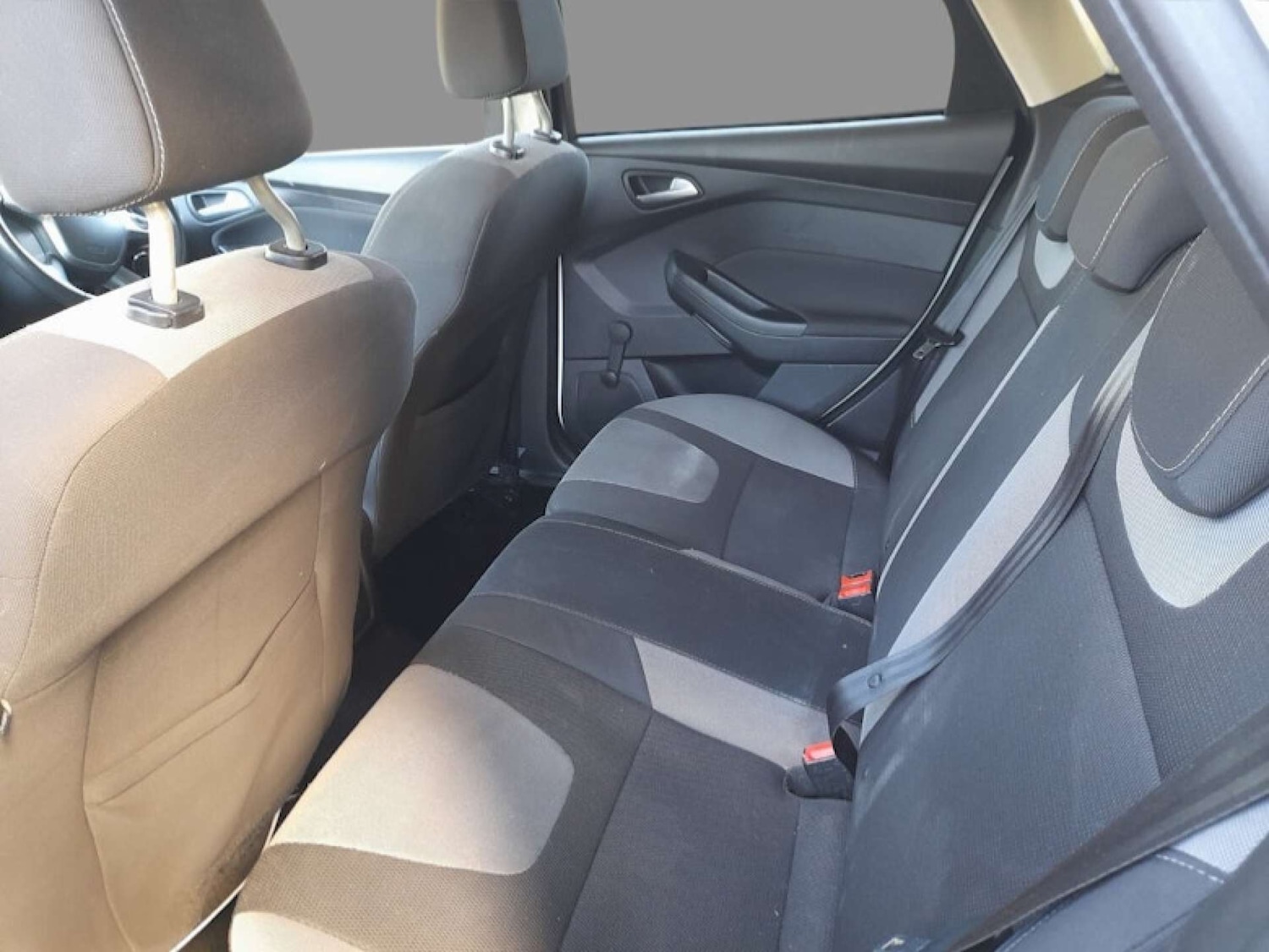 Used Ford Focus 2014 for sale - 76601961: Photo 7