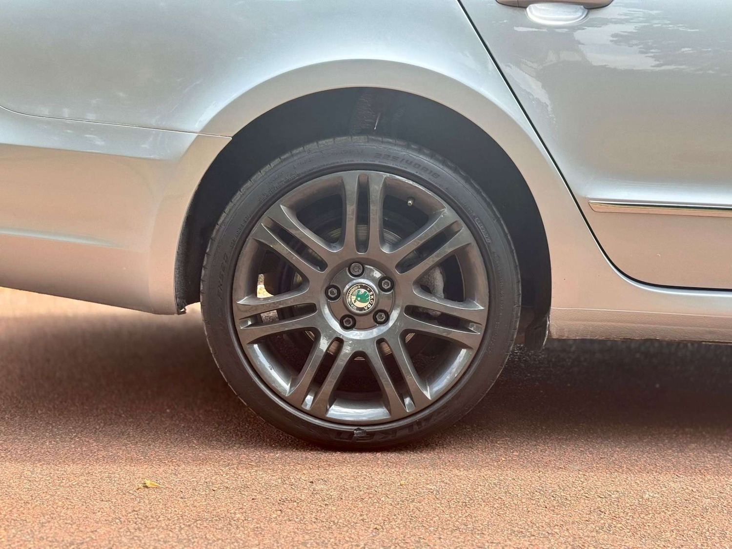 Used Skoda Superb 2012 for sale - 76601451: Photo 11