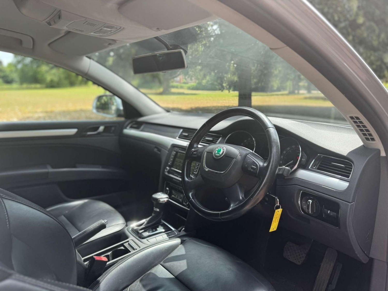 Used Skoda Superb 2012 for sale - 76601451: Photo 17