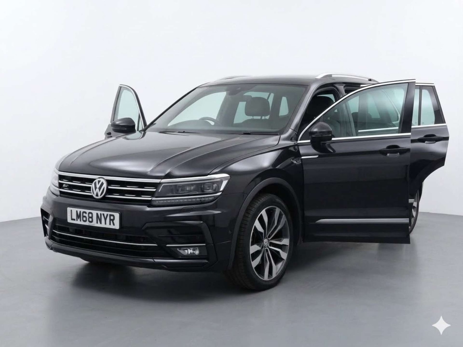 Used Volkswagen Tiguan 2018 for sale - 77821674: Photo 16