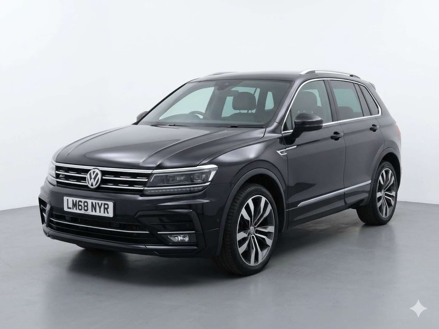 Used Volkswagen Tiguan 2018 for sale - 77821674: Photo 3