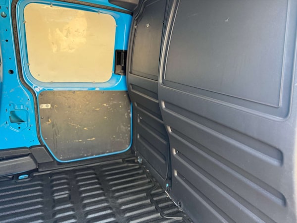 Used Volkswagen Caddy 2015 for sale - 76278264: Photo 41