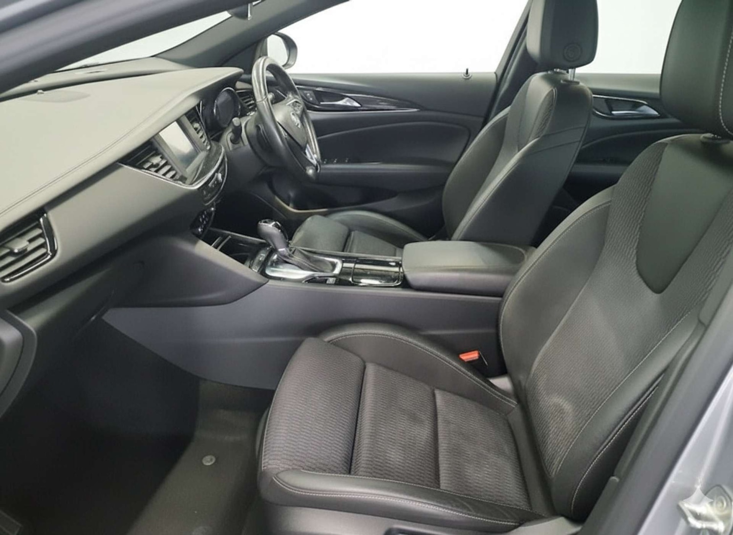 Used Vauxhall Insignia 2019 for sale - 76263533: Photo 5