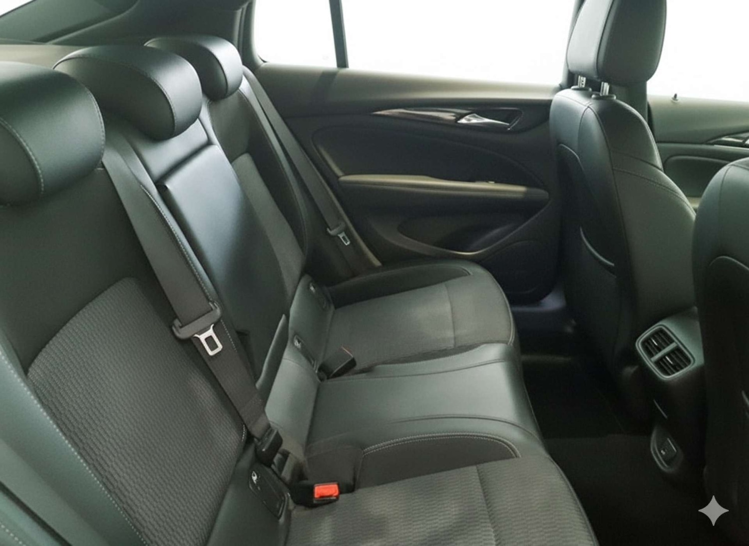 Used Vauxhall Insignia 2019 for sale - 76263533: Photo 6