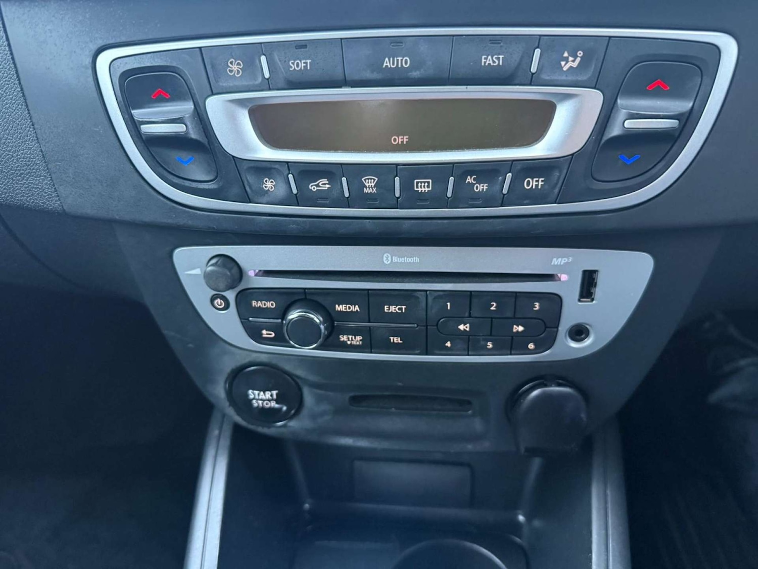 Used Renault Megane 2014 for sale - 77905738: Photo 7