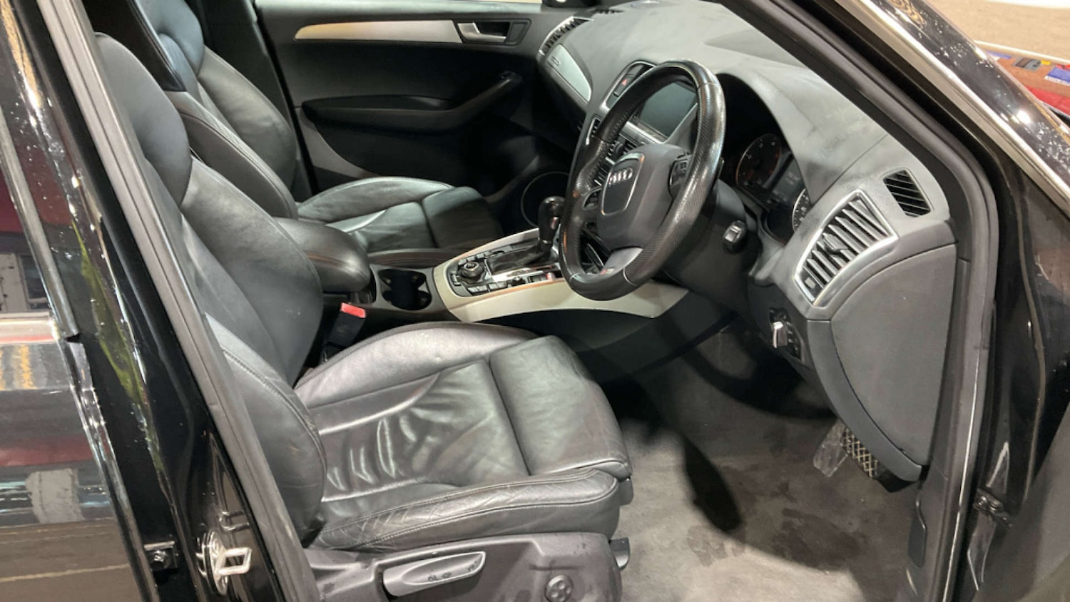 Used Audi Q5 2010 for sale - 76618187: Photo 15