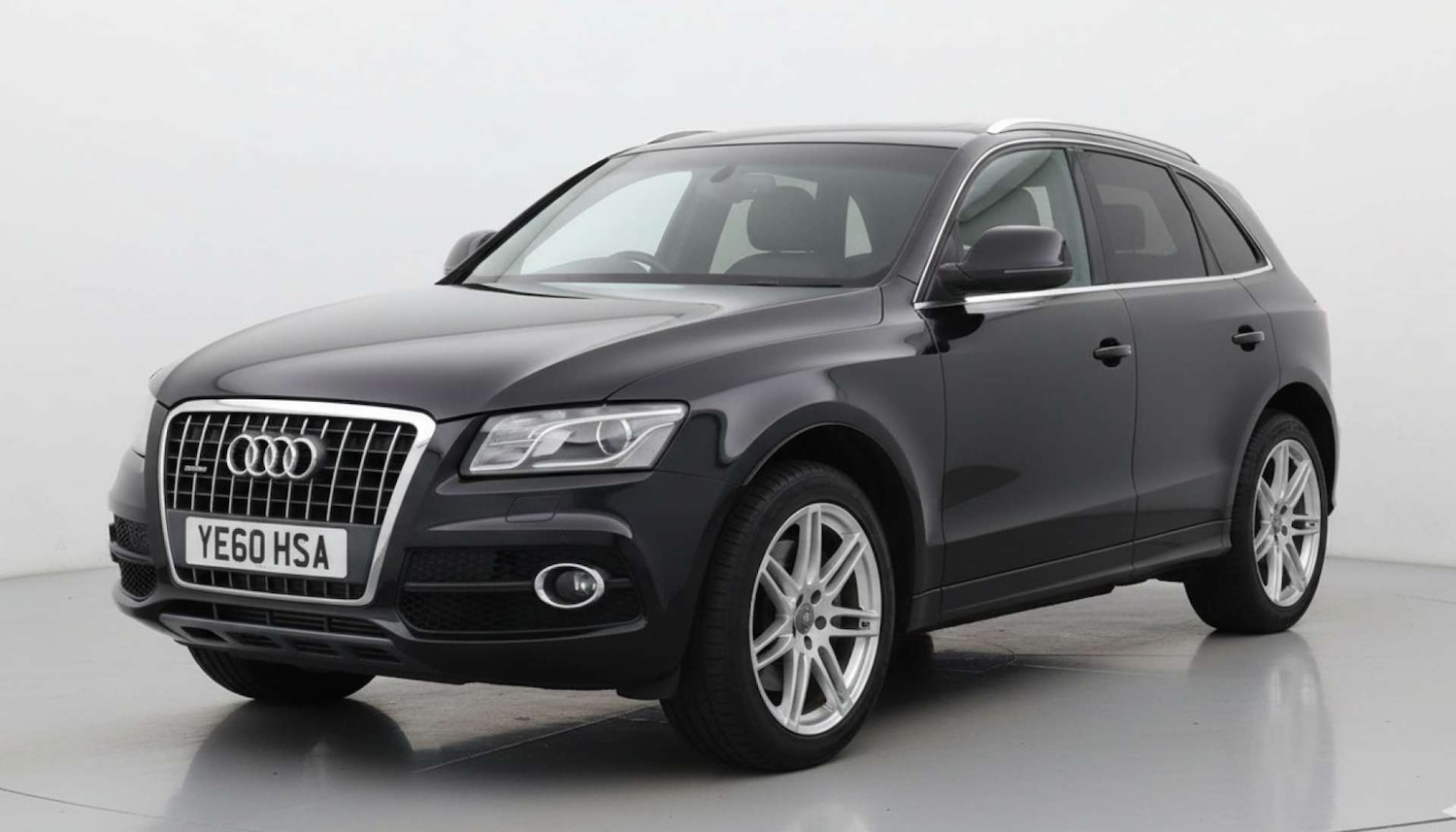 Used Audi Q5 2010 for sale - 76618187: Photo 3