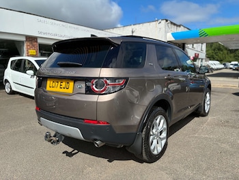 Used Land Rover Discovery Sport 2017 for sale - 79081909: Photo