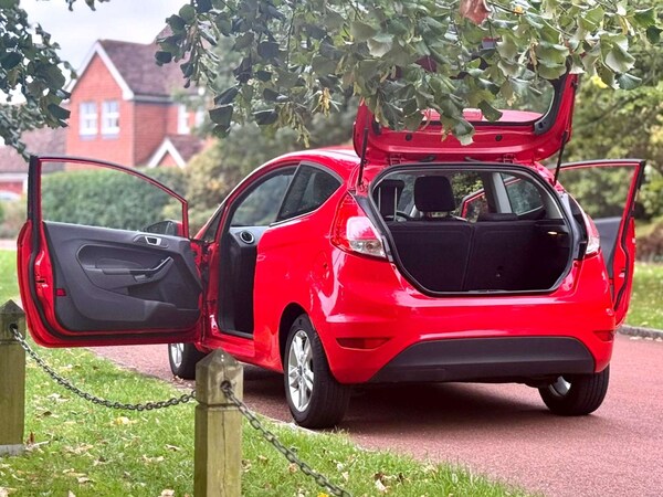 Used Ford Fiesta 2015 for sale - 76208694: Photo 11