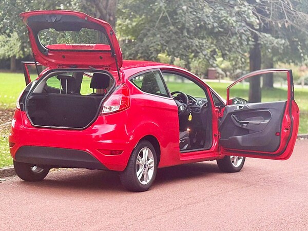 Used Ford Fiesta 2015 for sale - 76208694: Photo 5