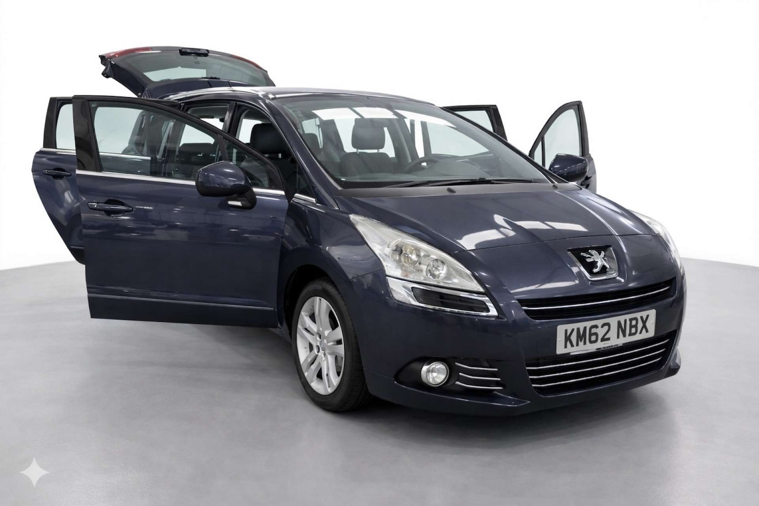 Used Peugeot 5008 2012 for sale - 77821666: Photo 17