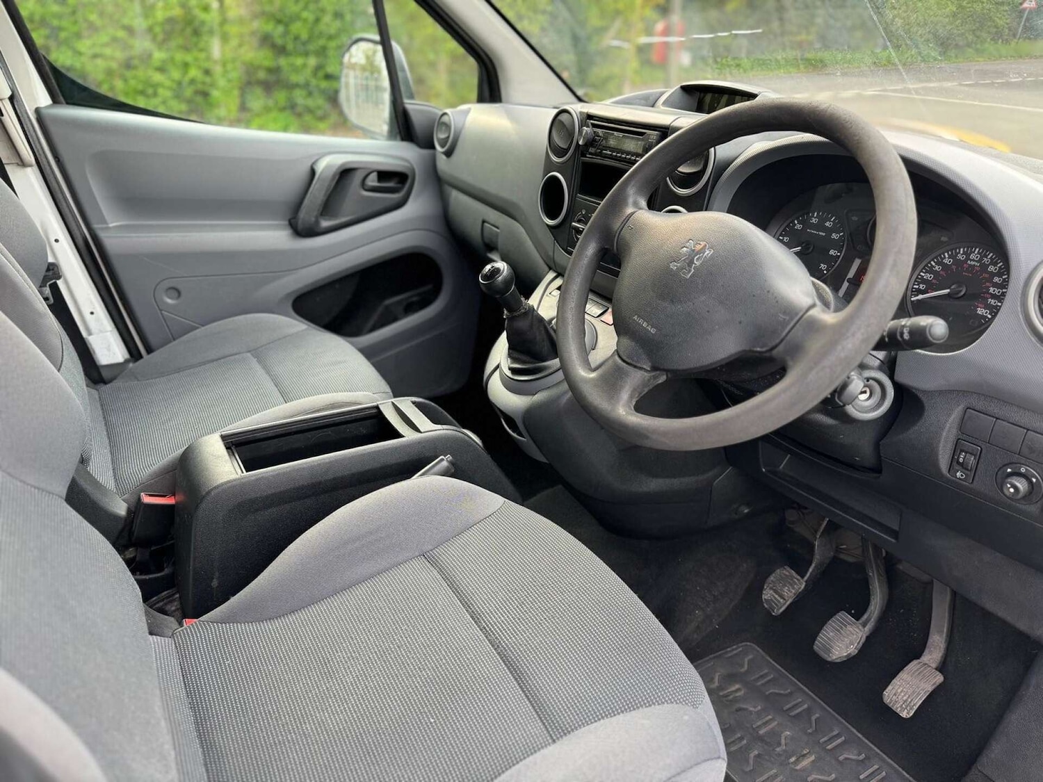 Used Peugeot Partner 2010 for sale - 76601114: Photo 16