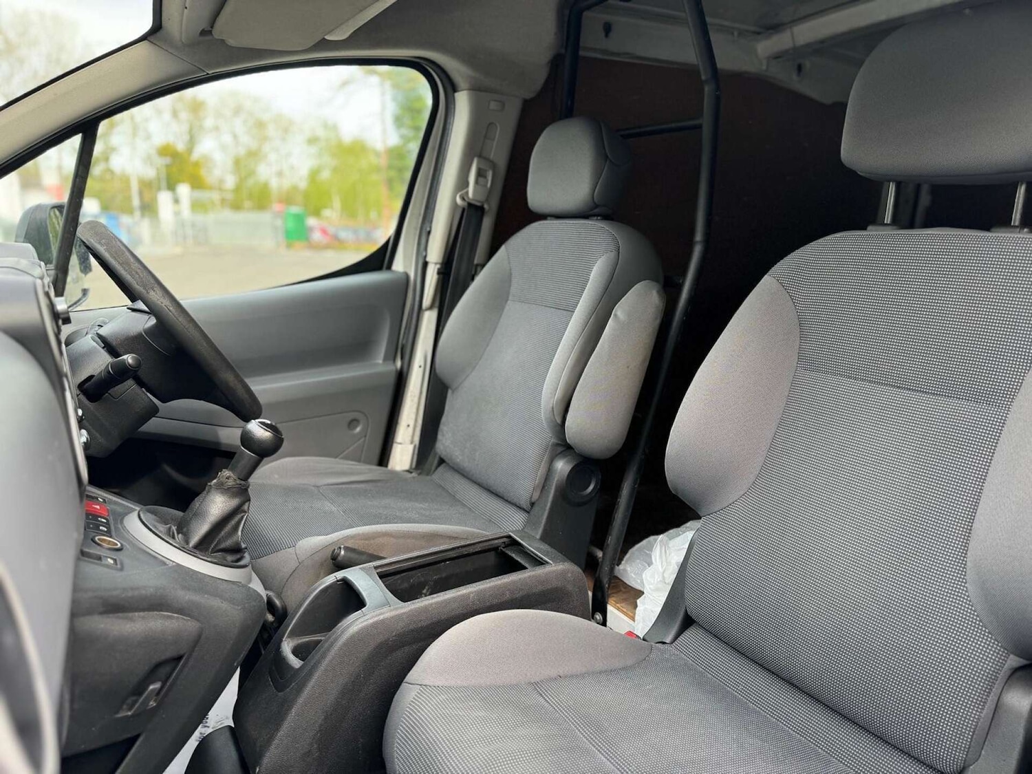 Used Peugeot Partner 2010 for sale - 76601114: Photo 24