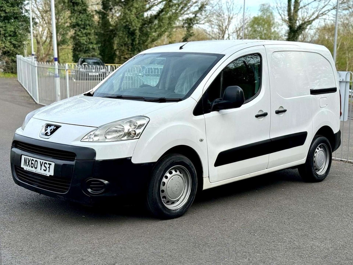 Used Peugeot Partner 2010 for sale - 76601114: Photo 6