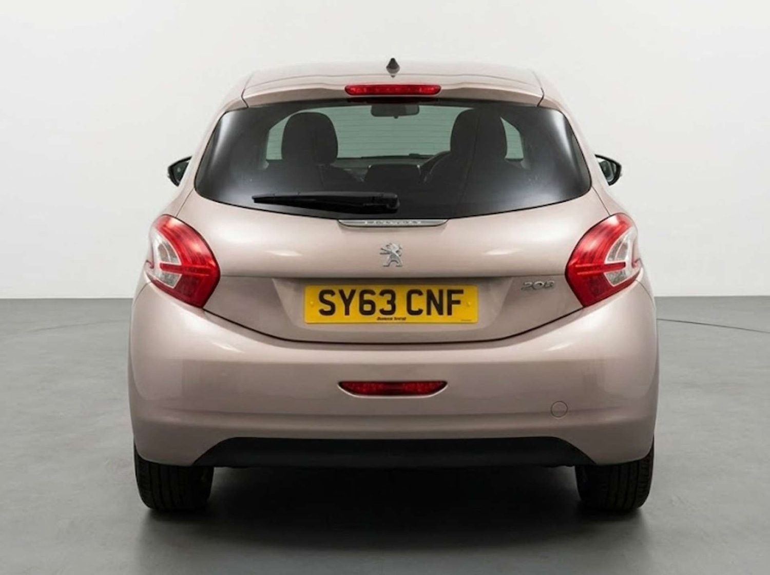 Used Peugeot 208 2013 for sale - 76611742: Photo 15