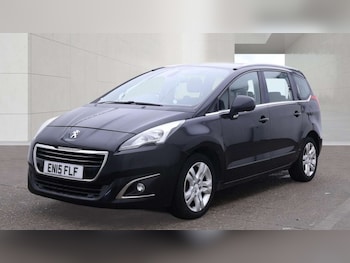 Used Peugeot 5008 2015 for sale - 79558051: Photo