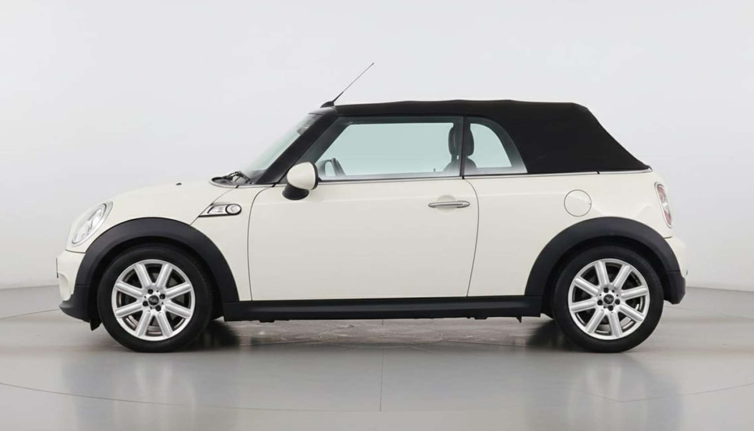 Used MINI Convertible 2014 for sale - 77299355: Photo 19