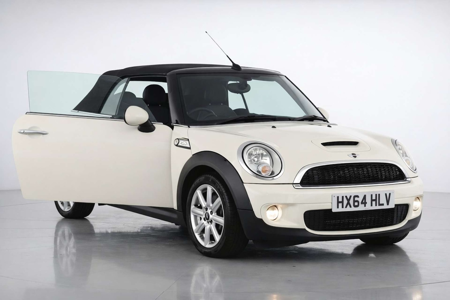 Used MINI Convertible 2014 for sale - 77299355: Photo 29