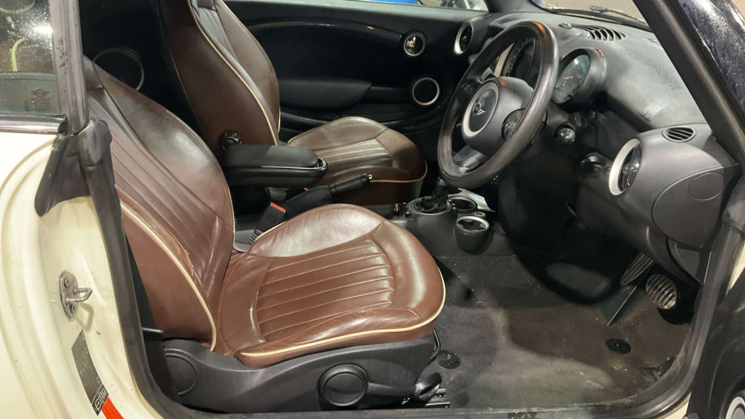 Used MINI Convertible 2014 for sale - 77299355: Photo 7